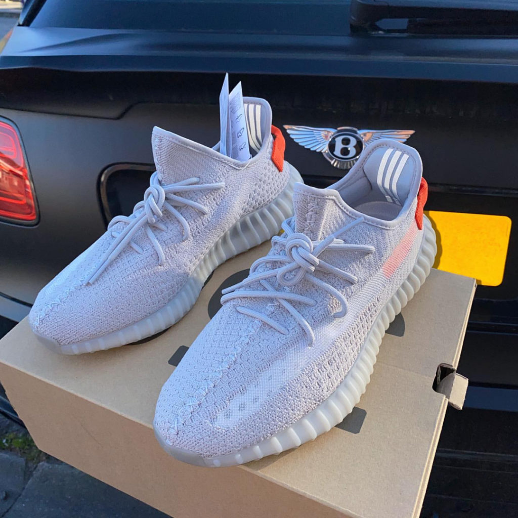 Yeezy Boost 350 V2 "Tail Light" 6 Yeezy Boost 350 V2 "Tail Light"