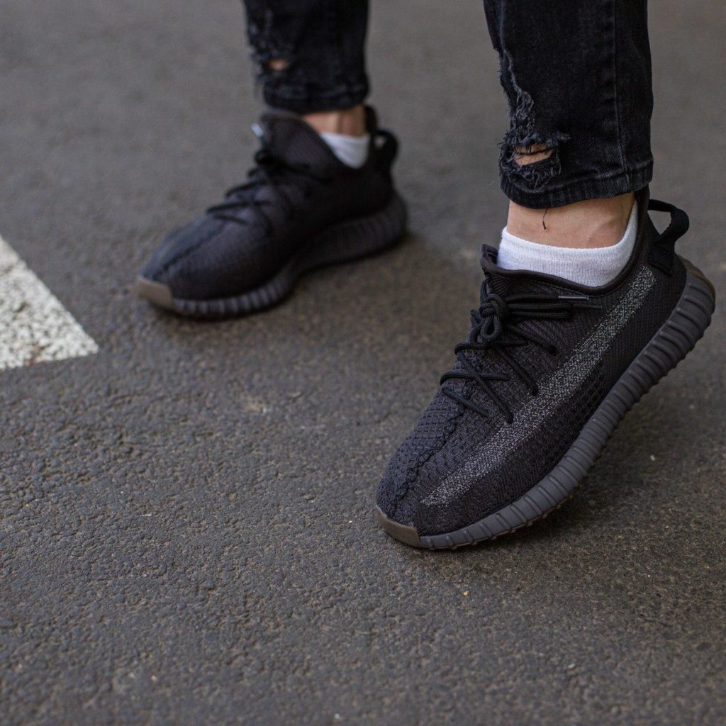 Yeezy Boost 350 V2 "Cinder Reflective" 7 Yeezy Boost 350 V2 "Cinder Reflective"